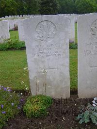 Etaples Military Cemetery - Parker, John